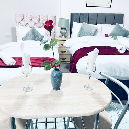 1 Bed Apartment Birmingham Bagian luar foto