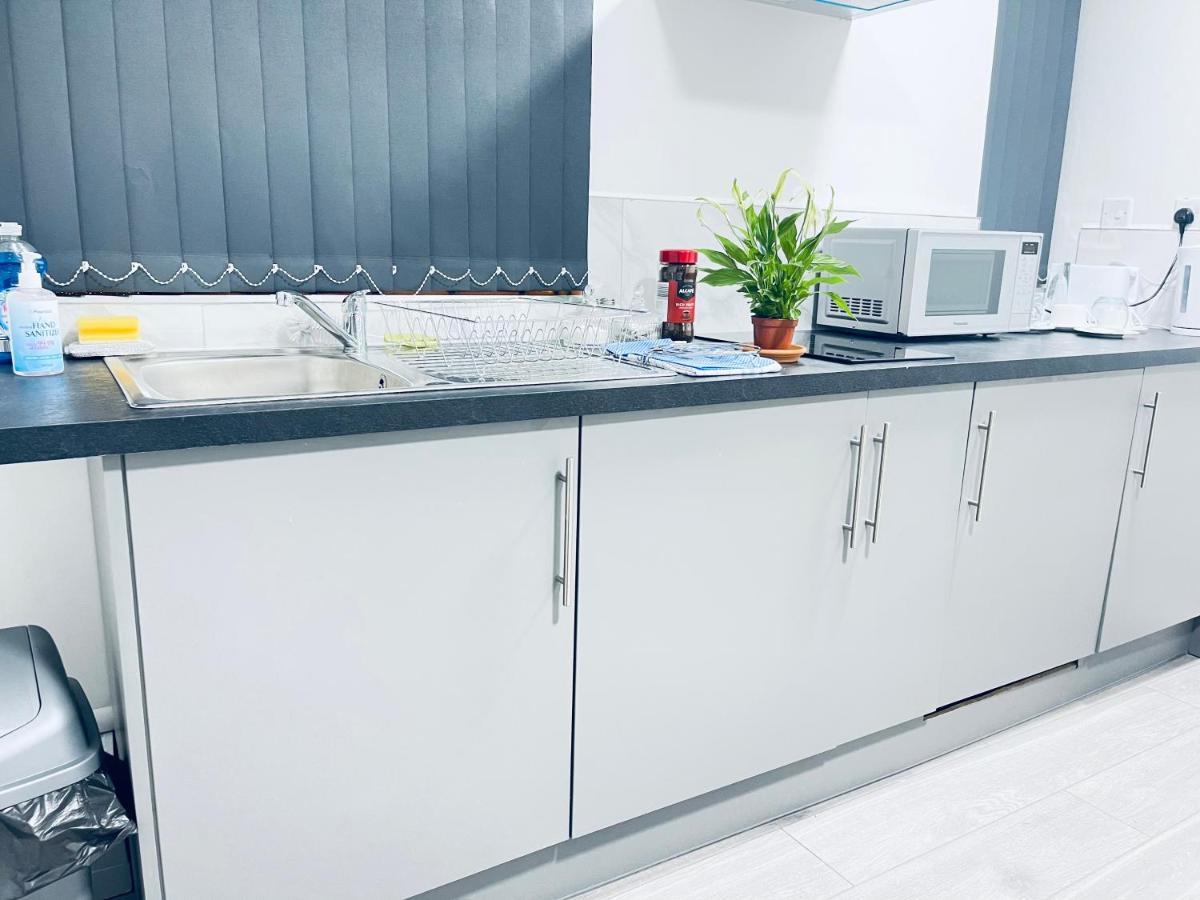 1 Bed Apartment Birmingham Bagian luar foto