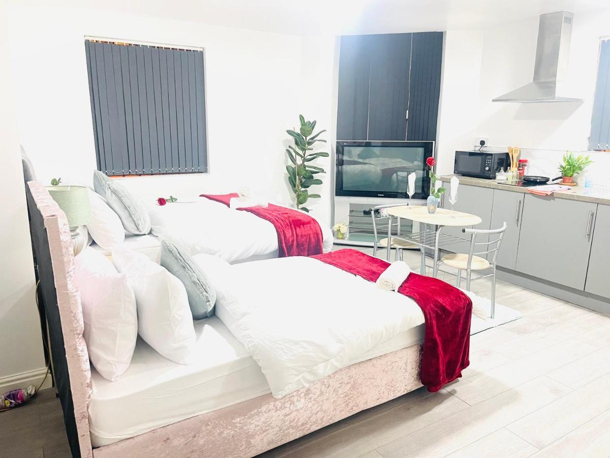 1 Bed Apartment Birmingham Bagian luar foto