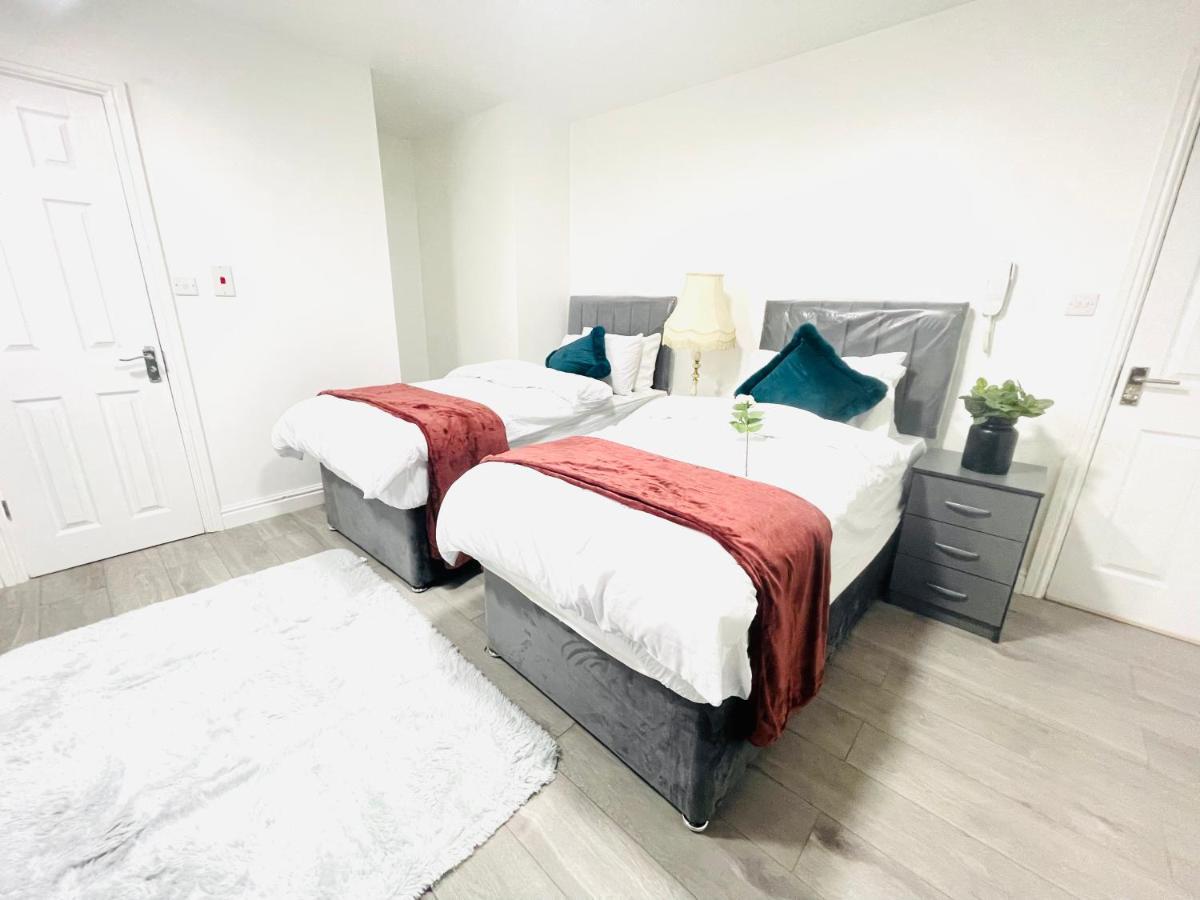 1 Bed Apartment Birmingham Bagian luar foto