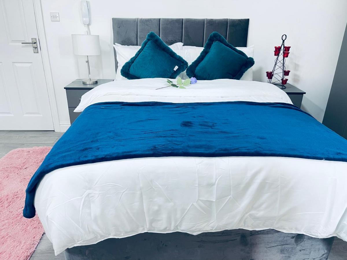 1 Bed Apartment Birmingham Bagian luar foto