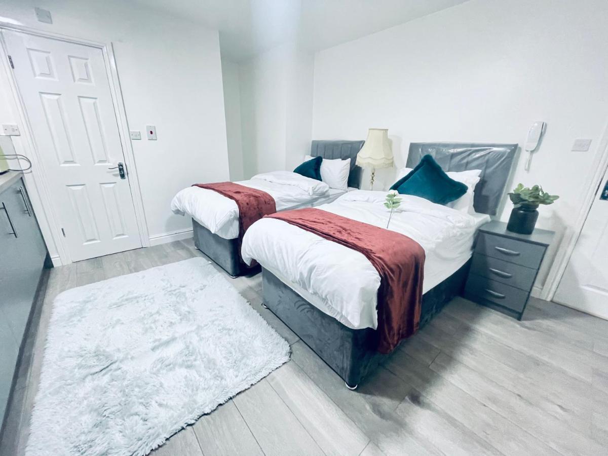 1 Bed Apartment Birmingham Bagian luar foto