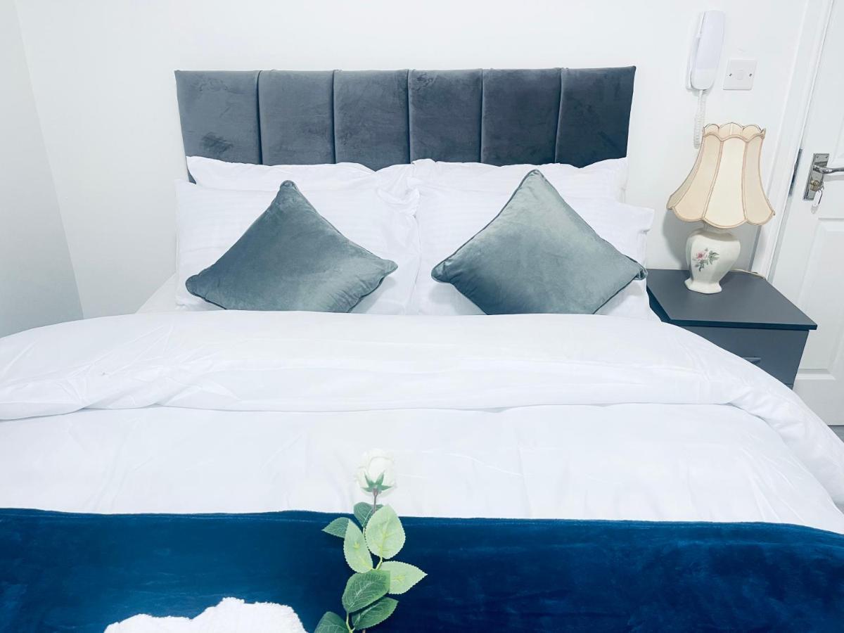 1 Bed Apartment Birmingham Bagian luar foto