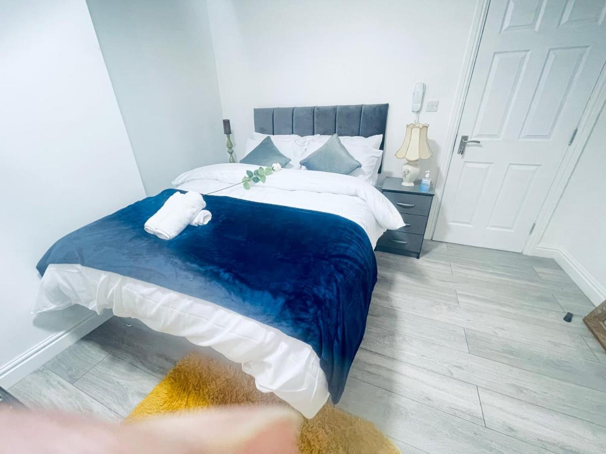 1 Bed Apartment Birmingham Bagian luar foto
