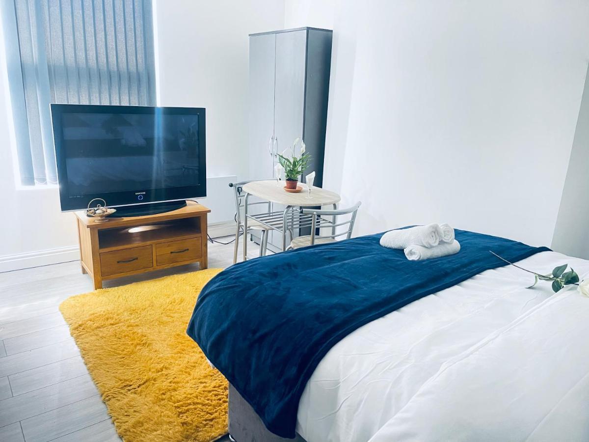 1 Bed Apartment Birmingham Bagian luar foto